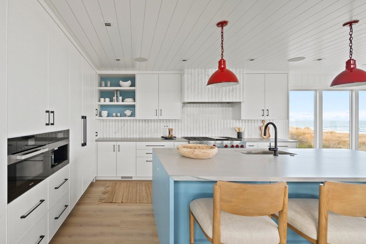 83 E 25th St Avalon, NJ 08202