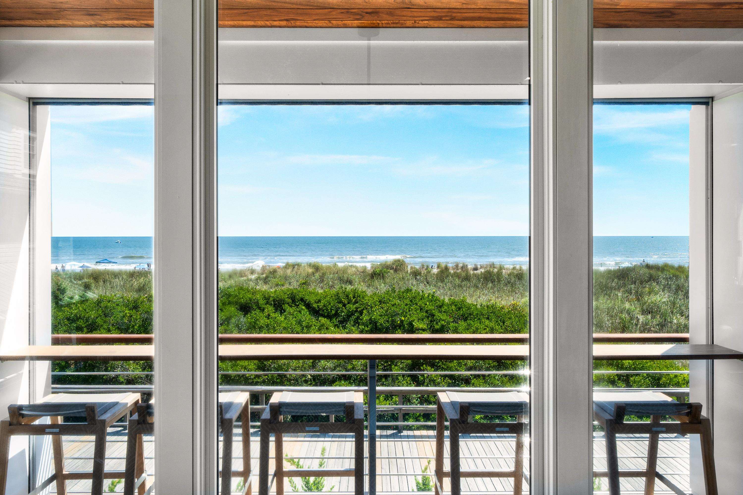 83 E 25th St Avalon, NJ 08202