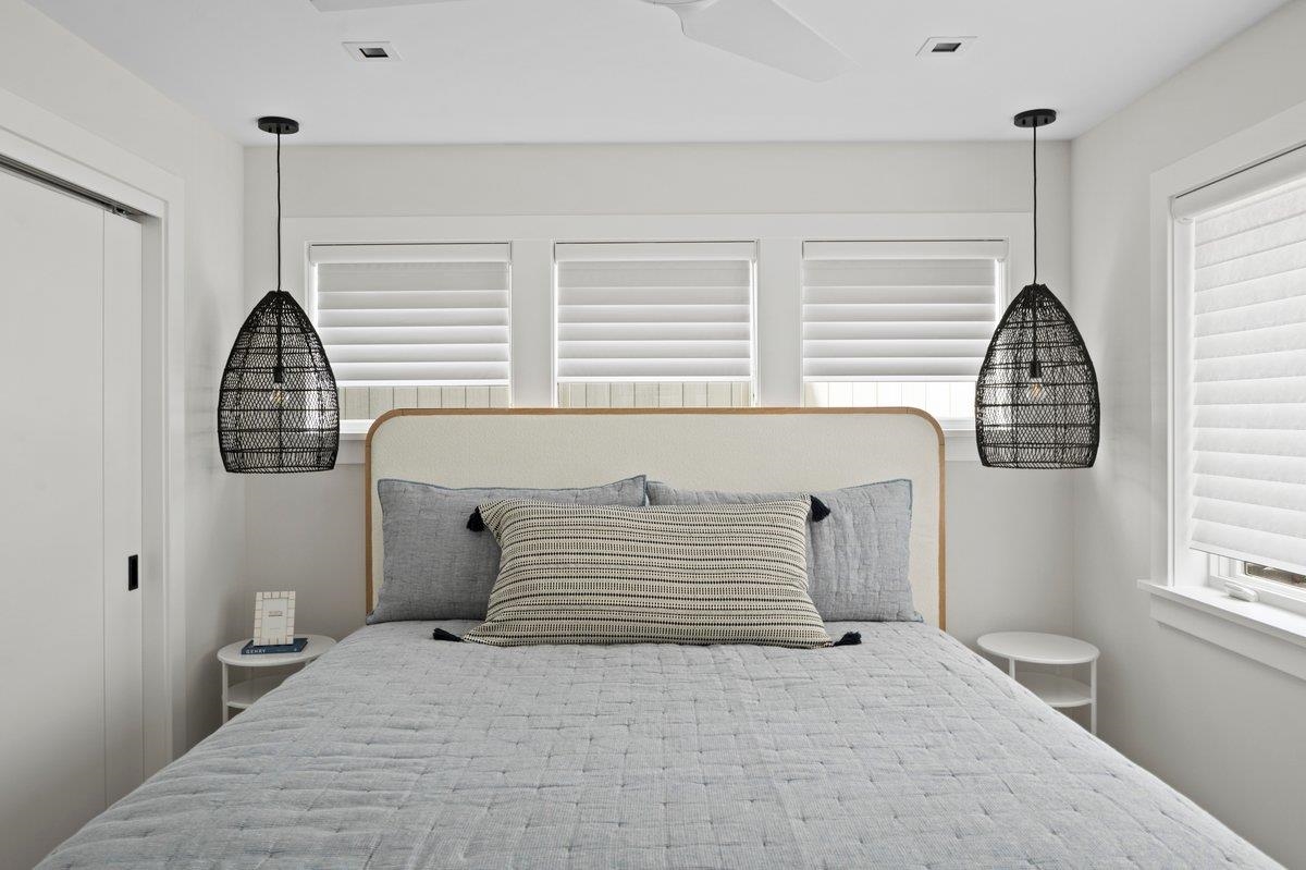 83 E 25th St Avalon, NJ 08202