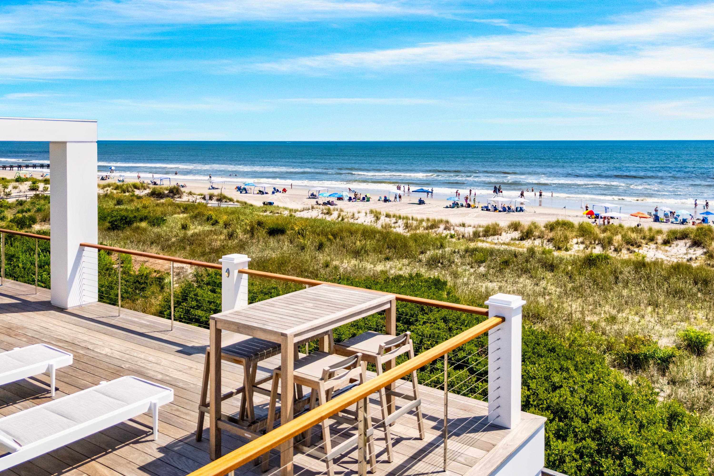 83 E 25th St Avalon, NJ 08202