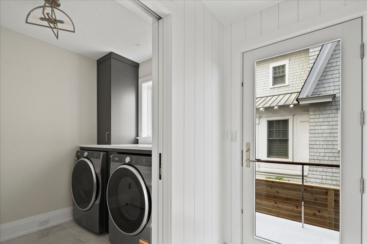 83 E 25th St Avalon, NJ 08202