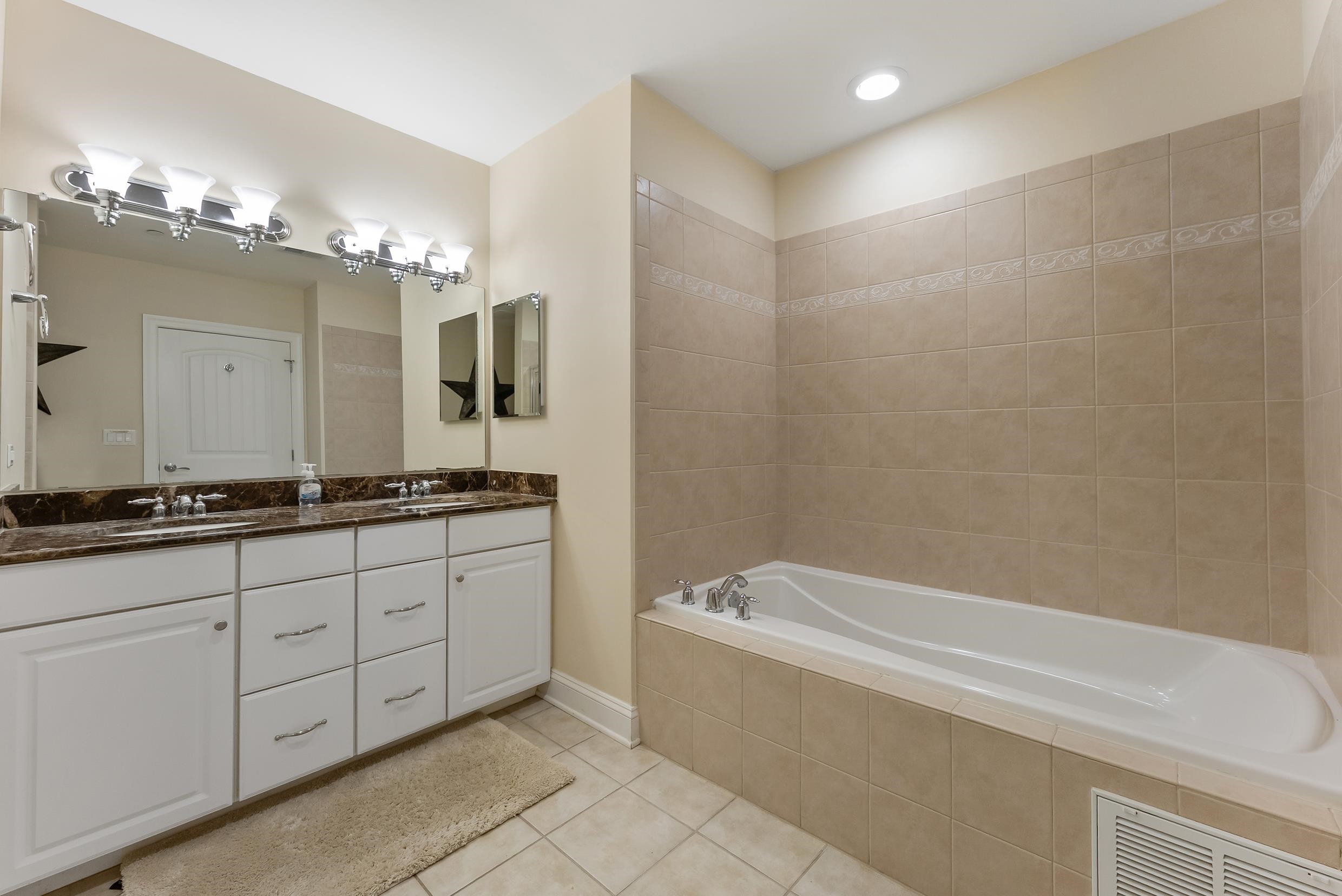 101 W Spruce Ave North Wildwood, NJ 08260