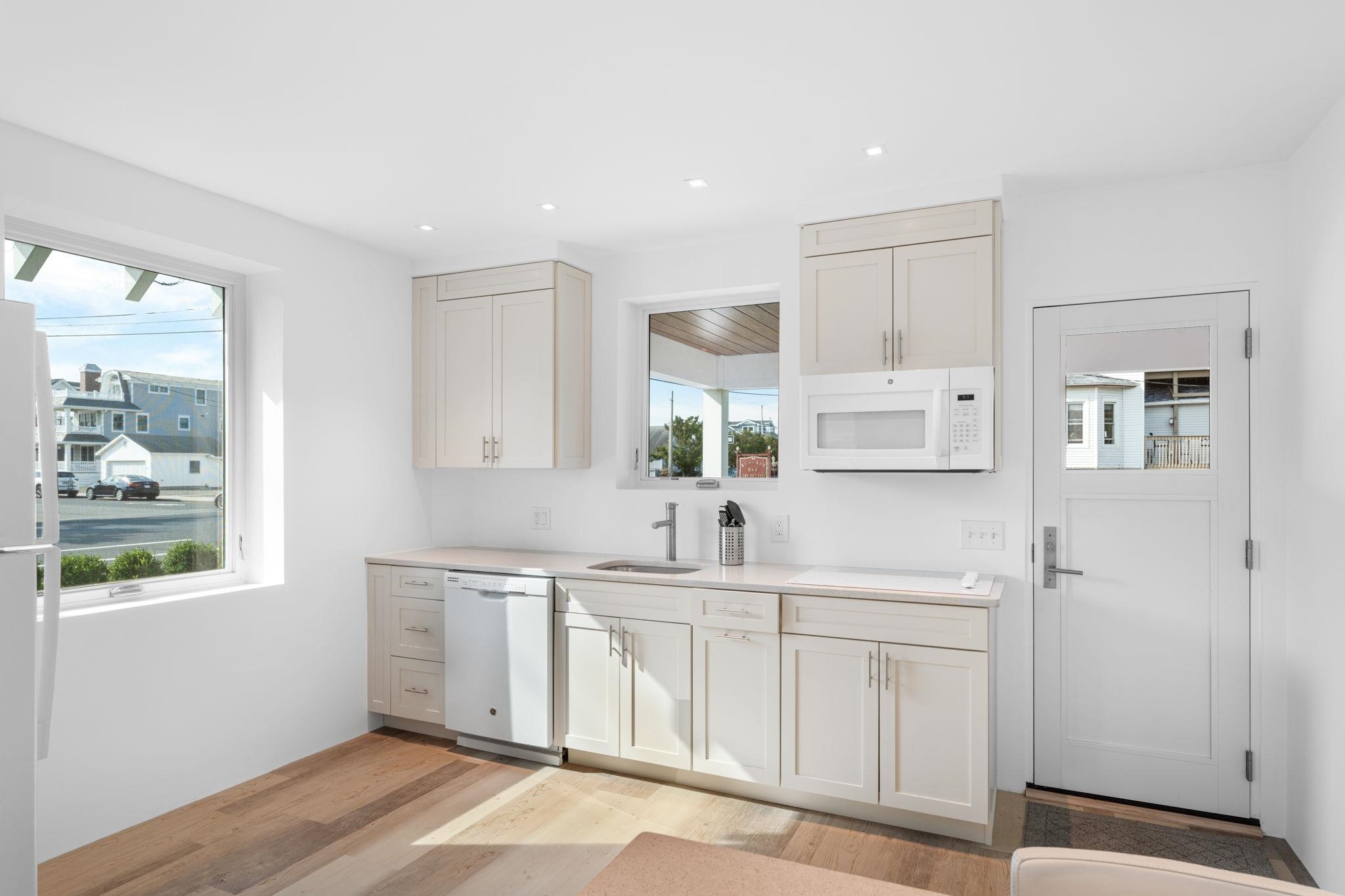 2988 1st Ave Avalon, NJ 08202