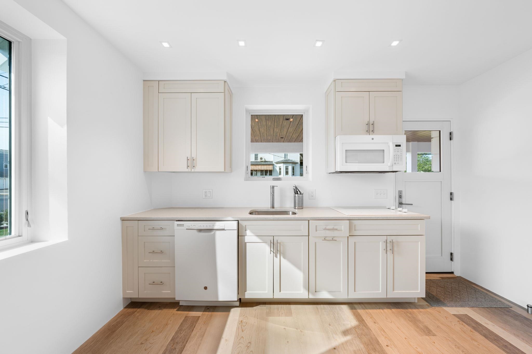 2988 1st Ave Avalon, NJ 08202